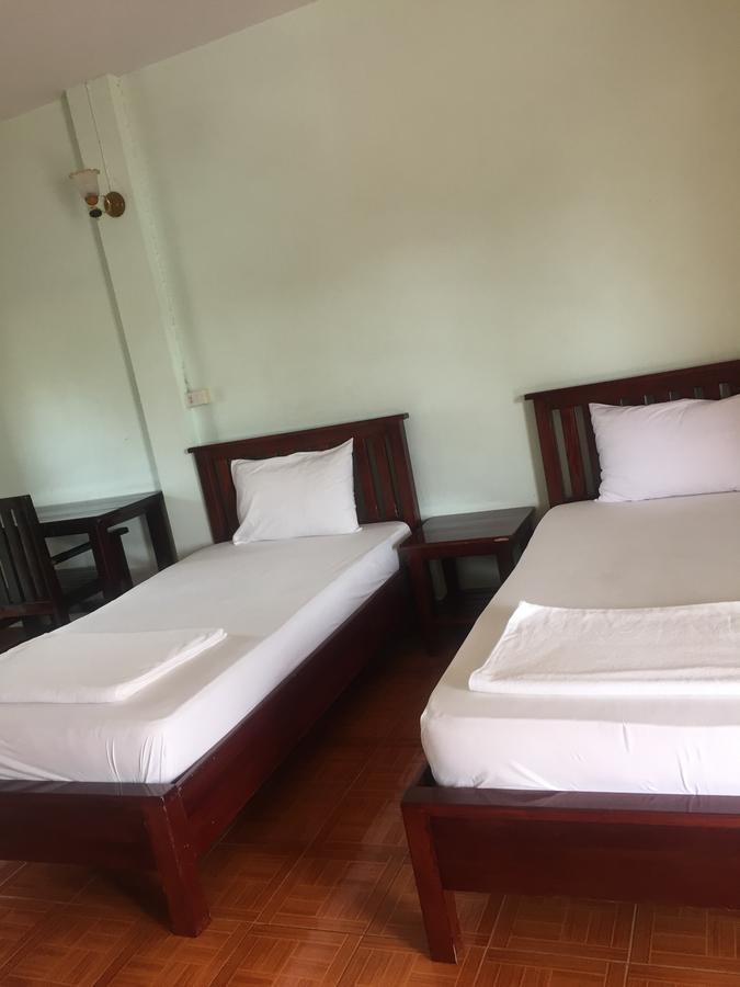 Poon Suk Hotel Kabin Buri Dış mekan fotoğraf