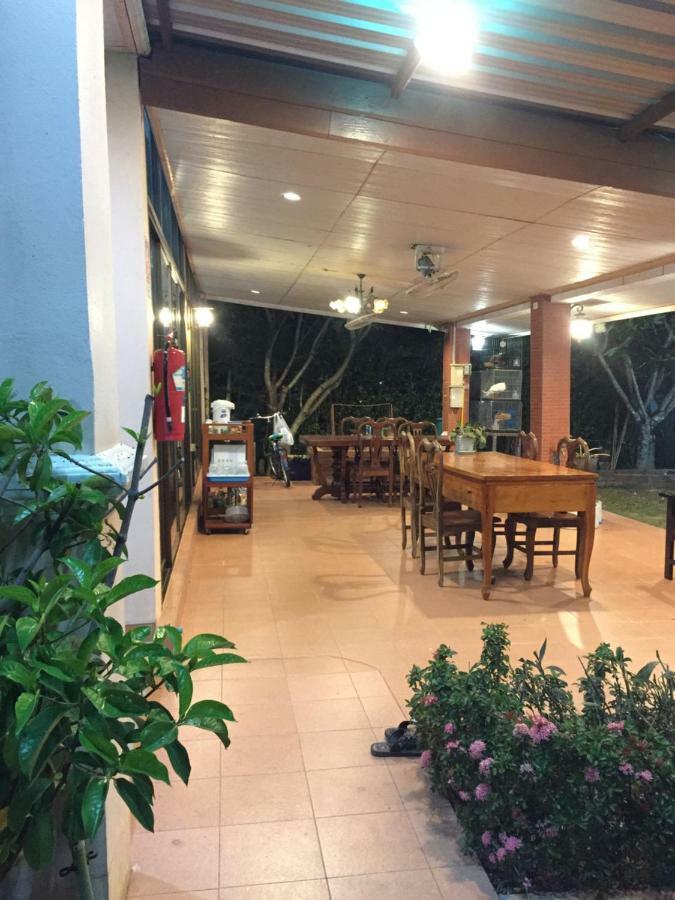 Poon Suk Hotel Kabin Buri Dış mekan fotoğraf