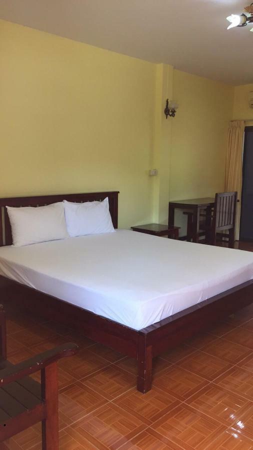 Poon Suk Hotel Kabin Buri Dış mekan fotoğraf